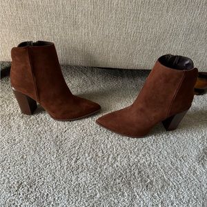Boutique Booties Quipid Size 10